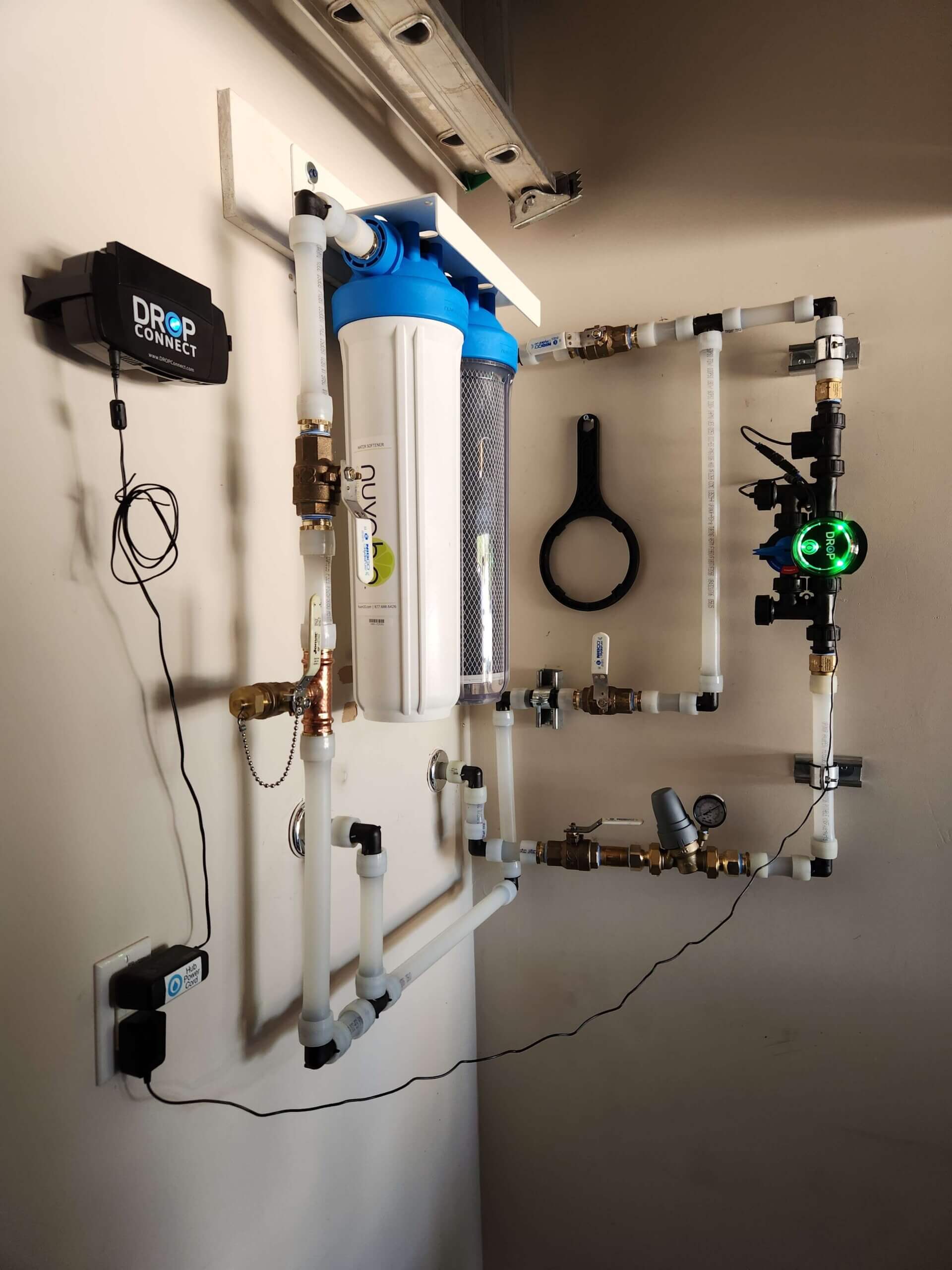 Watersoftener and auto shutoff system